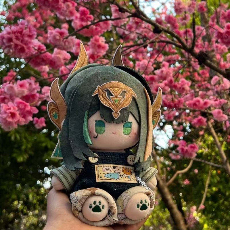 دمية قطيفة ناعمة لشخصية نيفر م - مراجعة Cosplay Plushie Prop وسعره